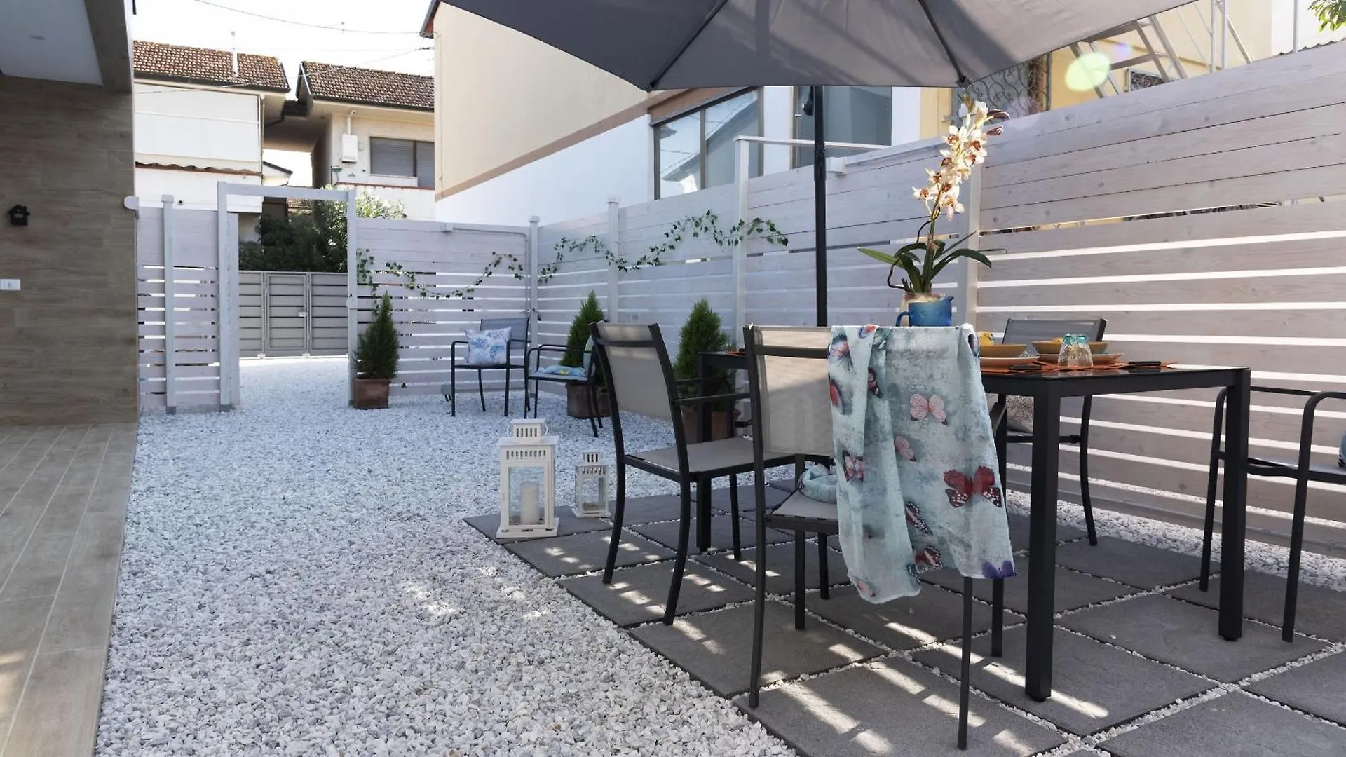 La Casa Di Marty Per 9 - Belcantovillas 소레델라고푸치니 0*,